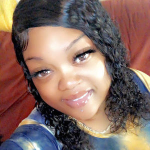 Meet your Posher, Tamela